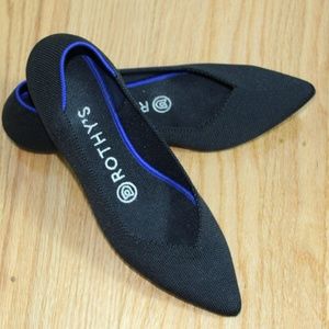 Black Pointed Rothy’s * Price Firm*